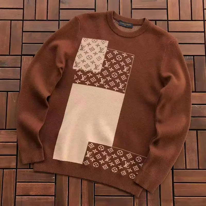 ￥~165 L🔥SWEATER 77081420 (im 185CM 80KG iwear size L in the photo)