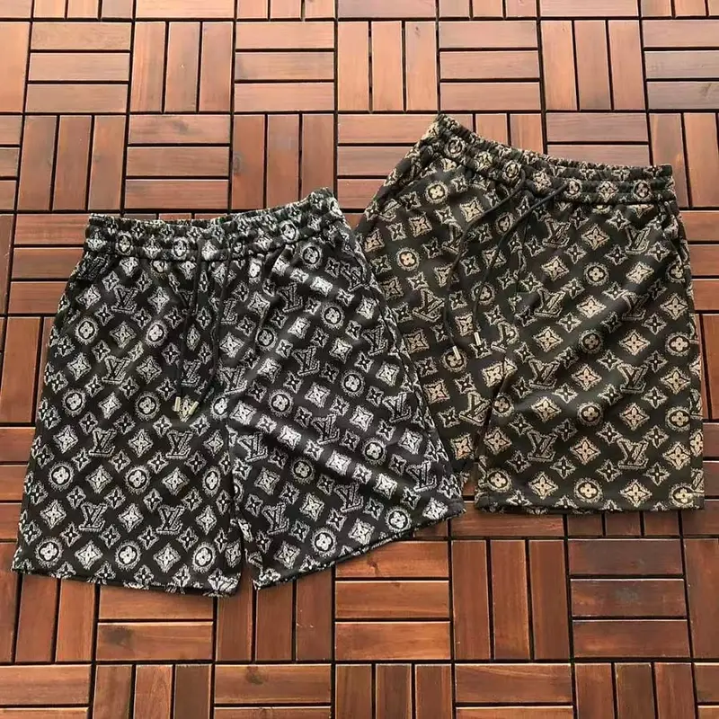 ￥~139 L🔥SHORTS 77080943 (im 185CM 70KG iwear size L in the photo)