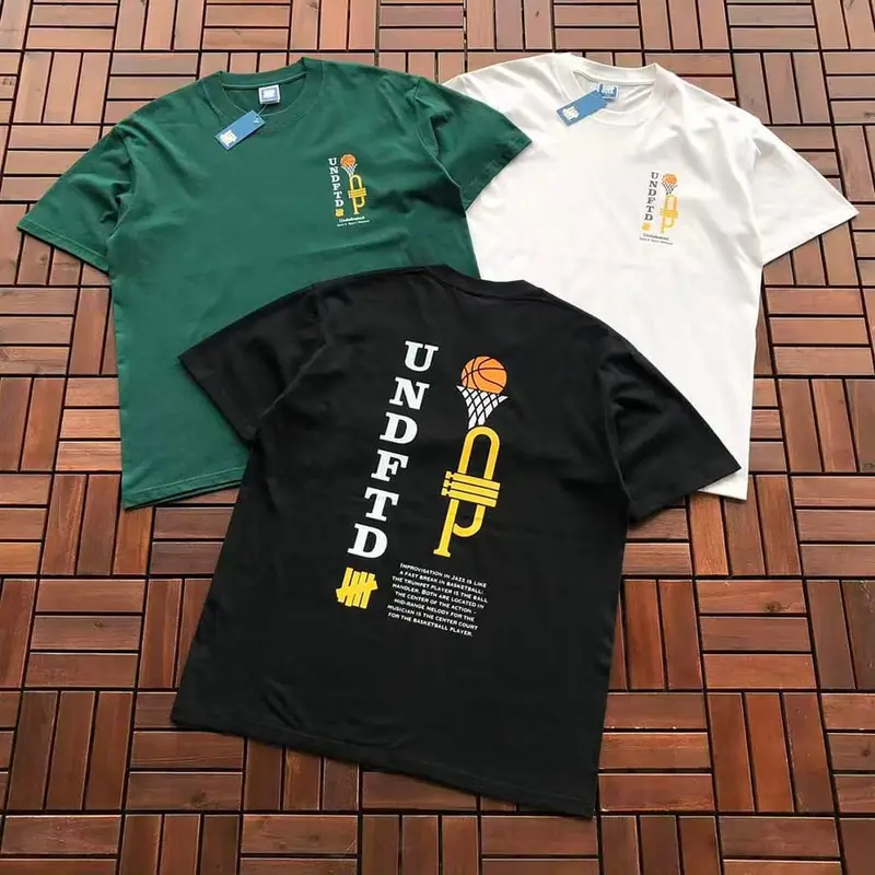 ￥ ~ 85 UNDEFEATED T-SHIRT 55070695 (im 185CM 80KG iwear size L in the photo)