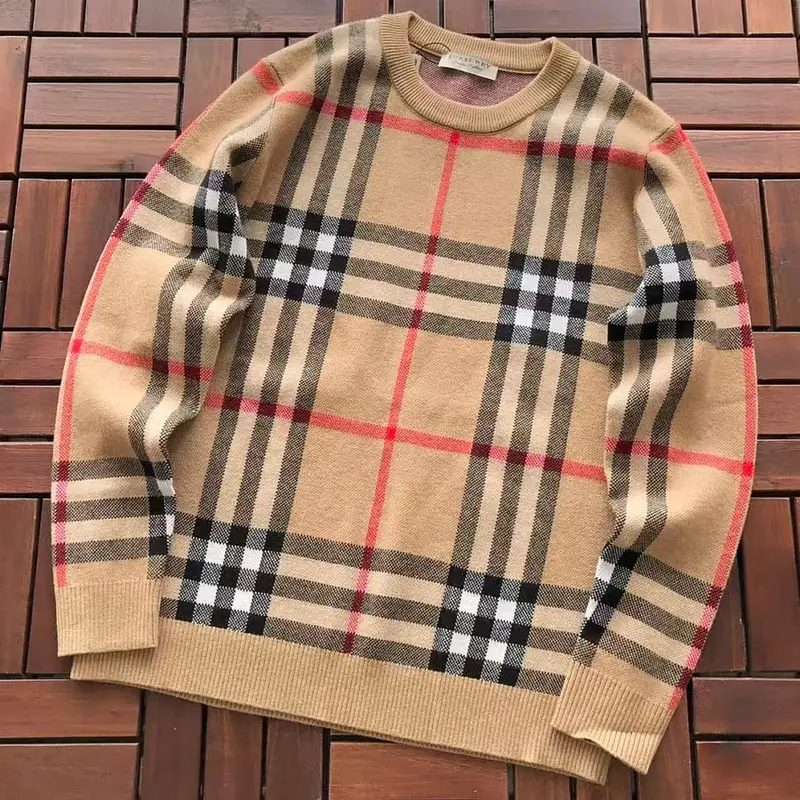 ￥~199 B🔥RB🔥RRY SWEATER 55072925 (im 185CM 70KG iwear size L in the photo)