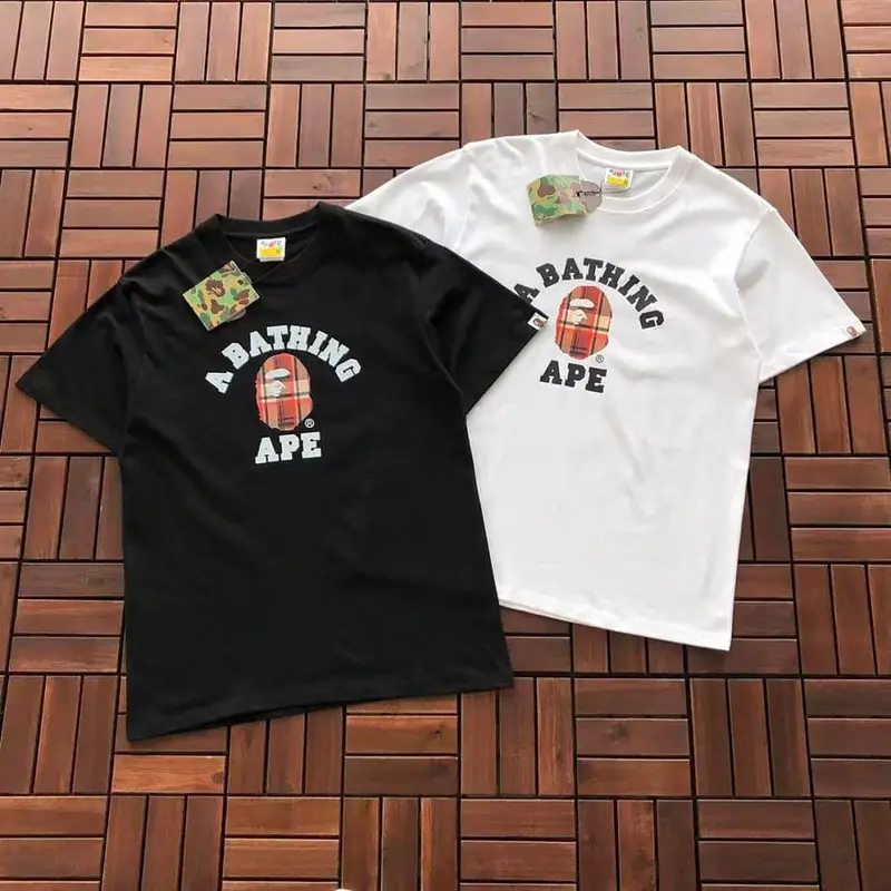 ￥~79 BAPE T-SHIRT 77063044 (im 185CM 70KG iwear size M in the photo)