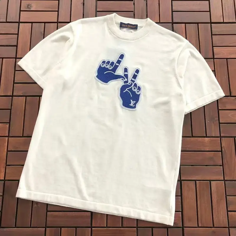 ￥ ~ 179 L🔥T-SHIRT SWEATER 55073043 (im 185CM 70KG iwear size S in the photo)