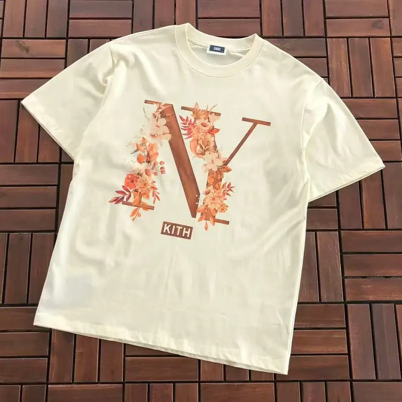￥~95 K🔥T🔥T-SHIRT 77071046 (im 185CM 70KG iwear size S in the photo)