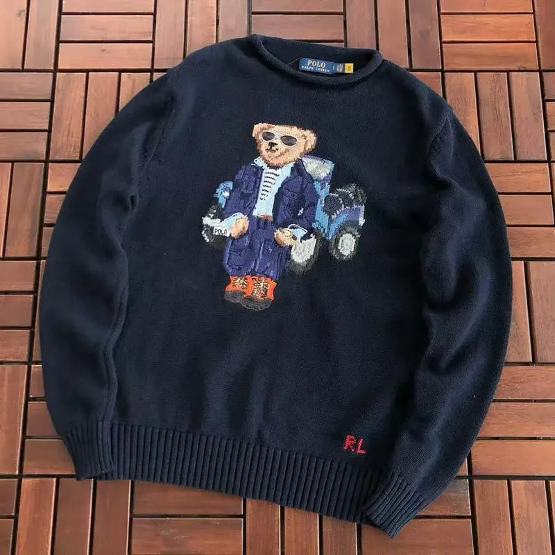 ￥ 355 RA🔥PH🔥AU🔥EN SWEATER 88081607 (im 185CM 70KG iwear size S in the photo)