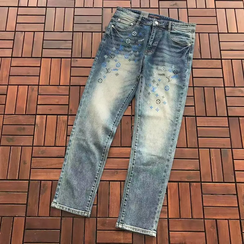 ￥~135 L🔥JEANS 55070942 (im 185CM 70KG iwear size 34 in the photo)