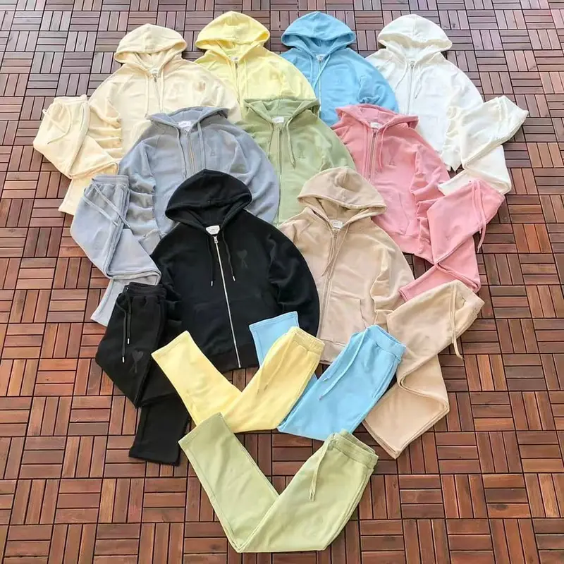 TOP￥ 189 PANTS￥ 169 A🔥I HOODIE TROUSERS 88080633 (im 185CM 70KG iwear size M in the photo)