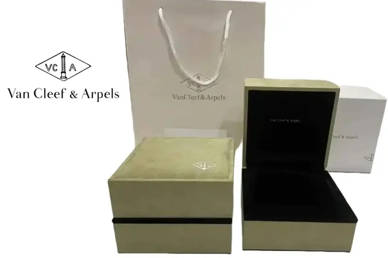 Van Cleef & Arpels Watch Box