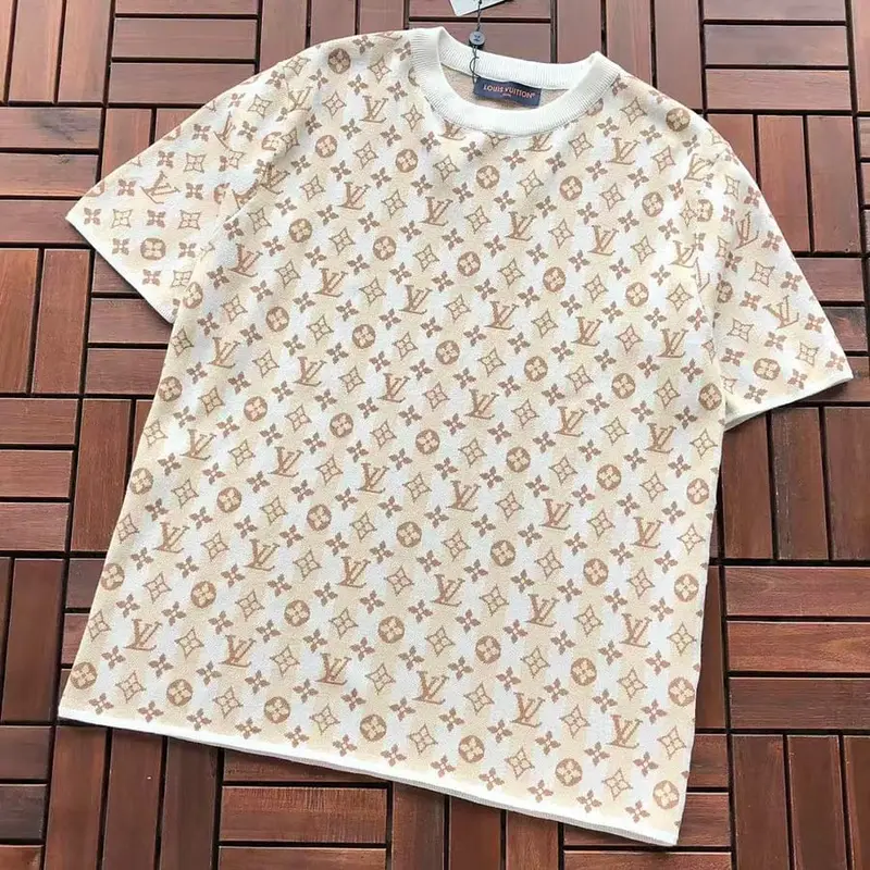 ￥~179 L🔥T-SHIRT SWEATER 55070510 (im 185CM 80KG iwear size S in the photo)
