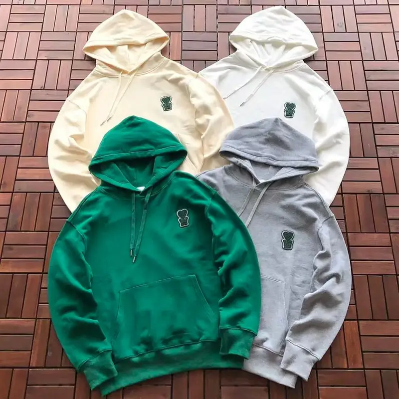 ￥ 185 A🔥I HOODIE 88080715 (im 185CM 70KG iwear size M in the photo)