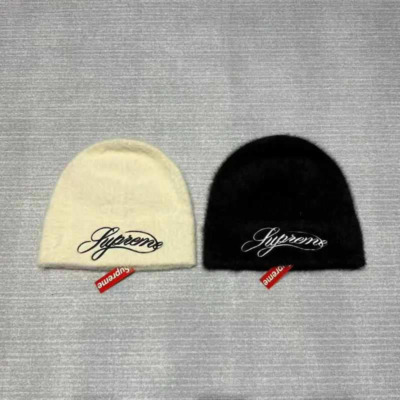SupremexKANGOL FW25 Week 6 Furgora Script Beanie