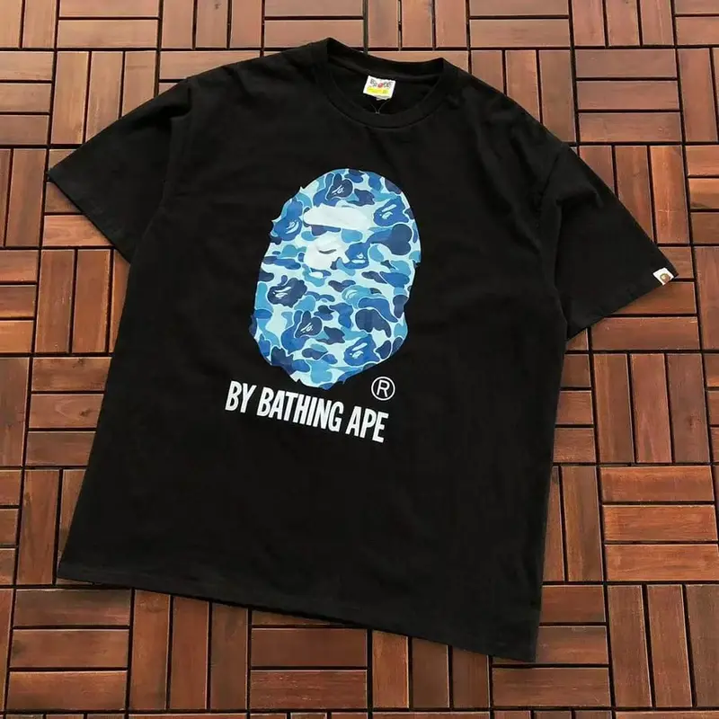￥~75 BAPE T-SHIRT 66071420 (im 185CM 70KG iwear size 2XL in the photo)
