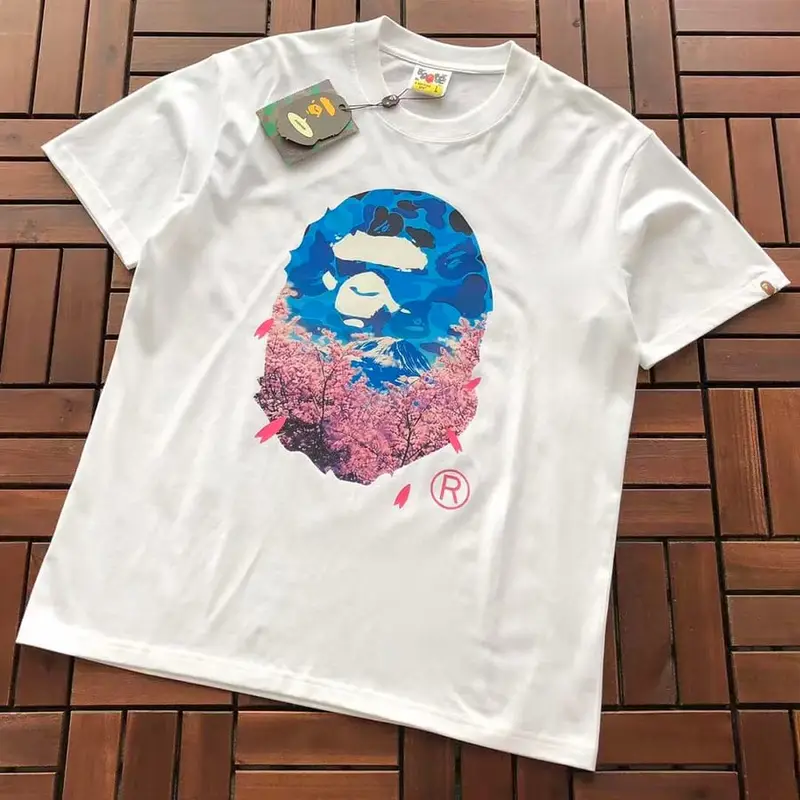 ￥~79 BAPE T-SHIRT 77072151 (im 185CM 70KG iwear size L in the photo)