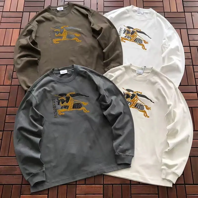 ￥~135 B🔥RB🔥RRY LONG-SLEEVE 77081318 (im 185CM 70KG iwear size M in the photo)