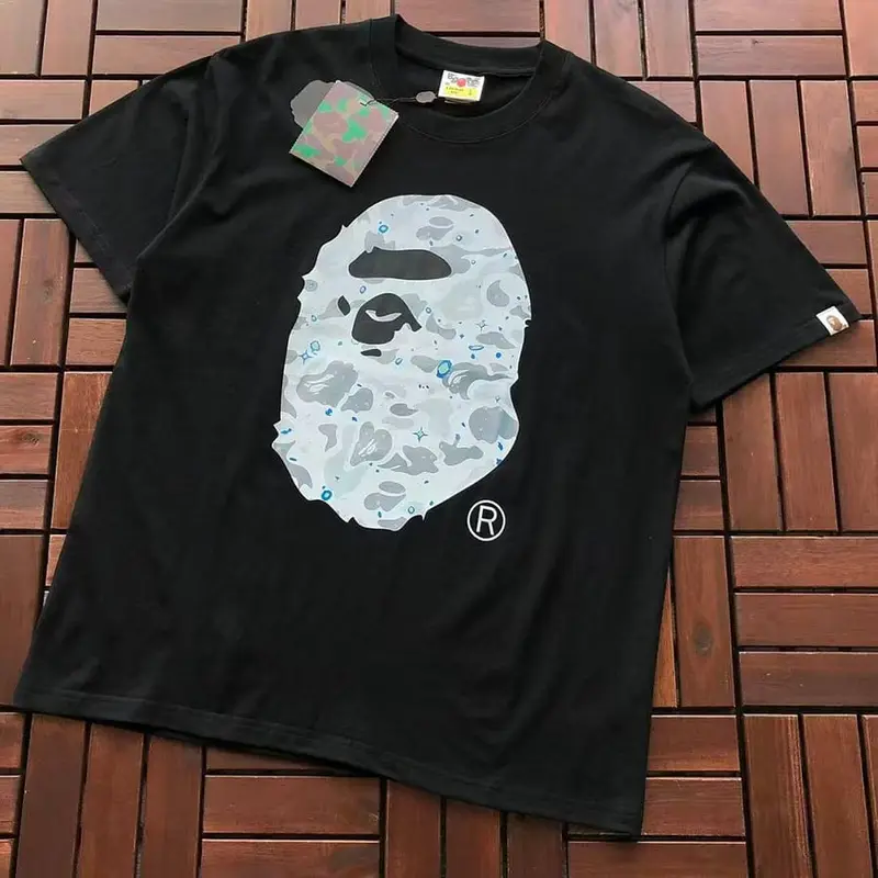 ￥~79 BAPE T-SHIRT 77072139 (im 185CM 70KG iwear size L in the photo)