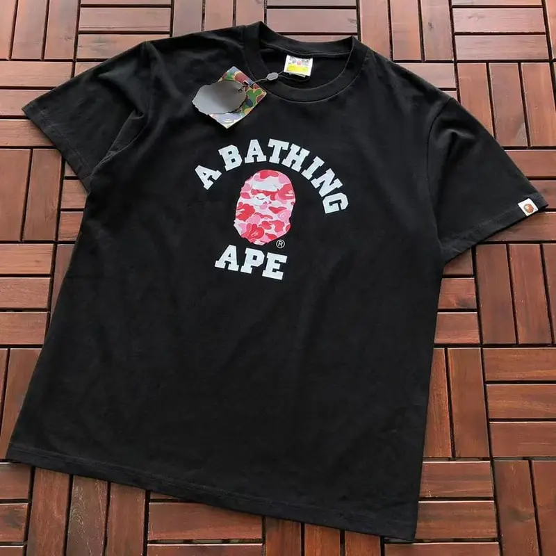 ￥~75 BAPE T-SHIRT 66072229 (im 185CM 70KG iwear size M in the photo)