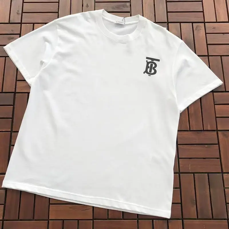 ￥ ~ 119 B🔥RB🔥RRY T-SHIRT 55081410 (im 185CM 70KG iwear size M in the photo)
