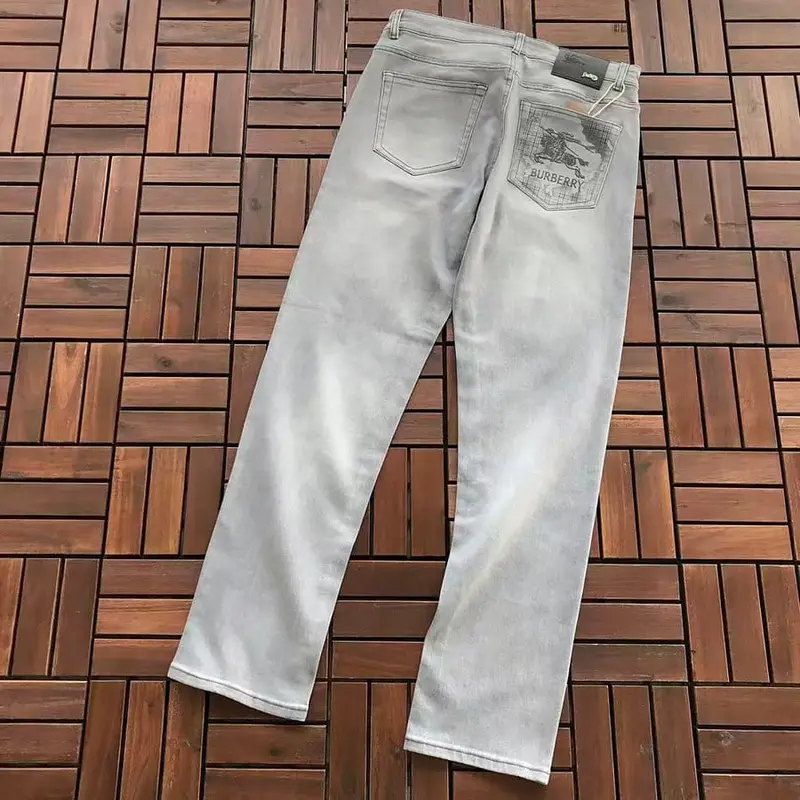 ￥~215 B🔥RB🔥RRY JEANS 66071012 (im 185CM 80KG iwear size 32 in the photo)