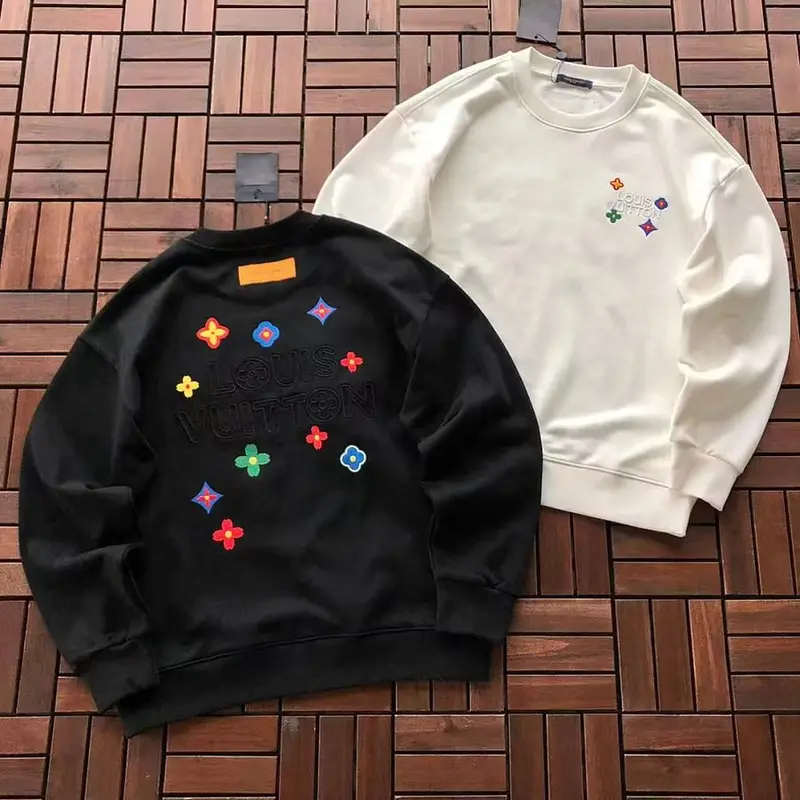 ￥ ~ 179 L🔥SWEATER 55080313 (im 185CM 80KG iwear size M in the photo)