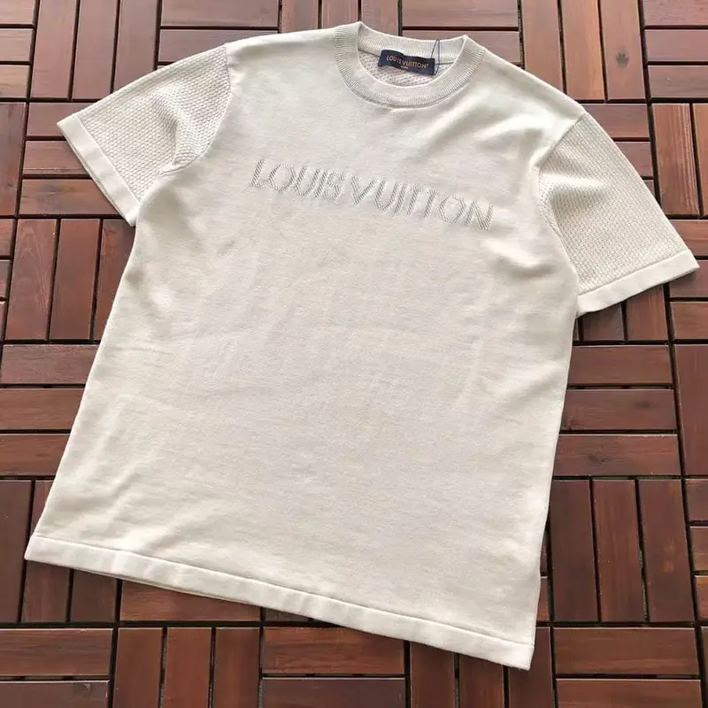 ￥ ~ 179 L🔥T-SHIRT SWEATER 55073015 (im 185CM 70KG iwear size XS in the photo)