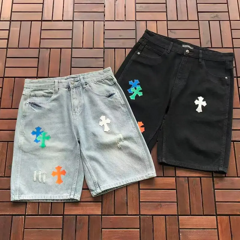￥ ~ 185 CH🔥OM🔥 HE🔥RTS SHORTS JEANS 55070388 (im 185CM 70KG iwear size L in the photo)