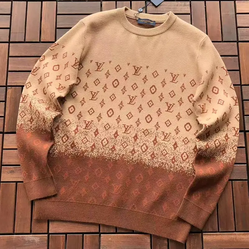 ￥~165 L🔥SWEATER 77081433 (im 185CM 80KG iwear size L in the photo)