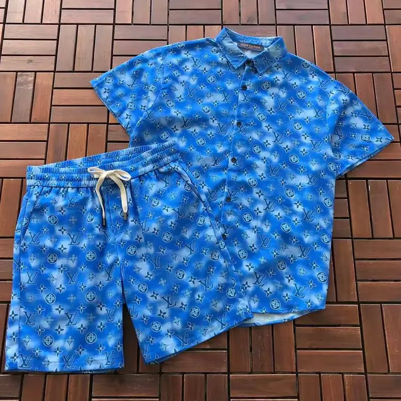 ￥~219 L🔥T-SHIRT SHIRT SHORTS 55070980 (im 185CM 70KG iwear size L in the photo)