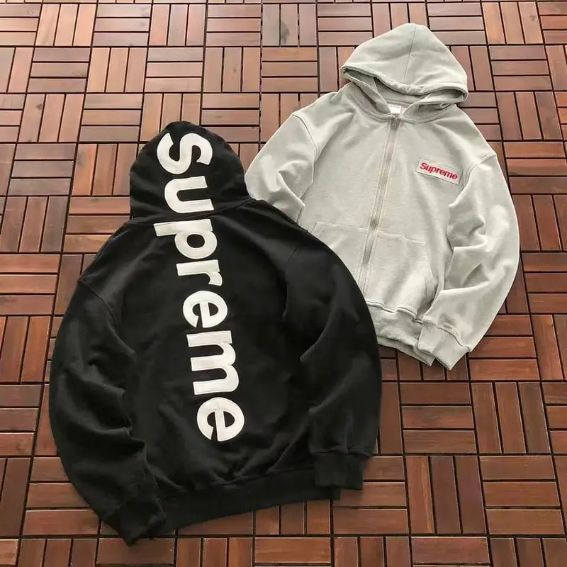 ￥~215 S🔥P🔥E🔥E HOODIE 77081335 (im 185CM 70KG iwear size M in the photo)