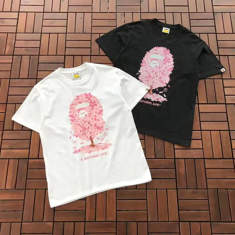 ￥~79 BAPE T-SHIRT 77071510 (im 180CM 68KG iwear size M in the photo)