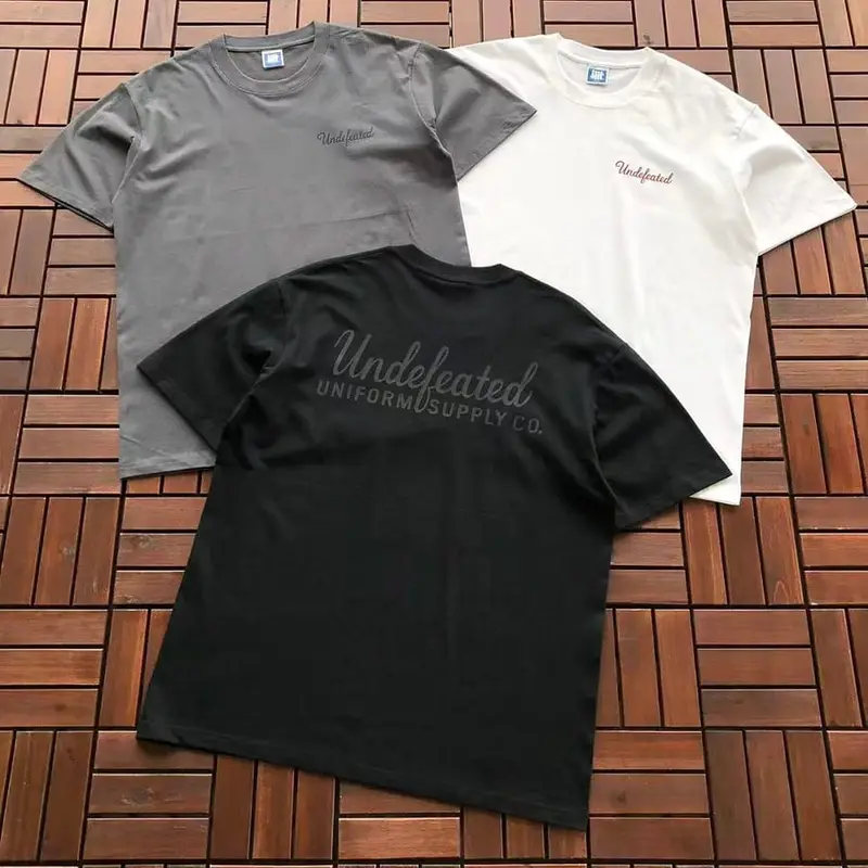 ￥~85 UNDEFEATED T-SHIRT 55070636 (im 185CM 80KG iwear size L in the photo)