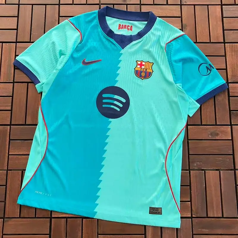 ￥ ~ 66 FOOTBALL T-SHIRT 55080616 (im 185CM 80KG iwear size L in the photo)