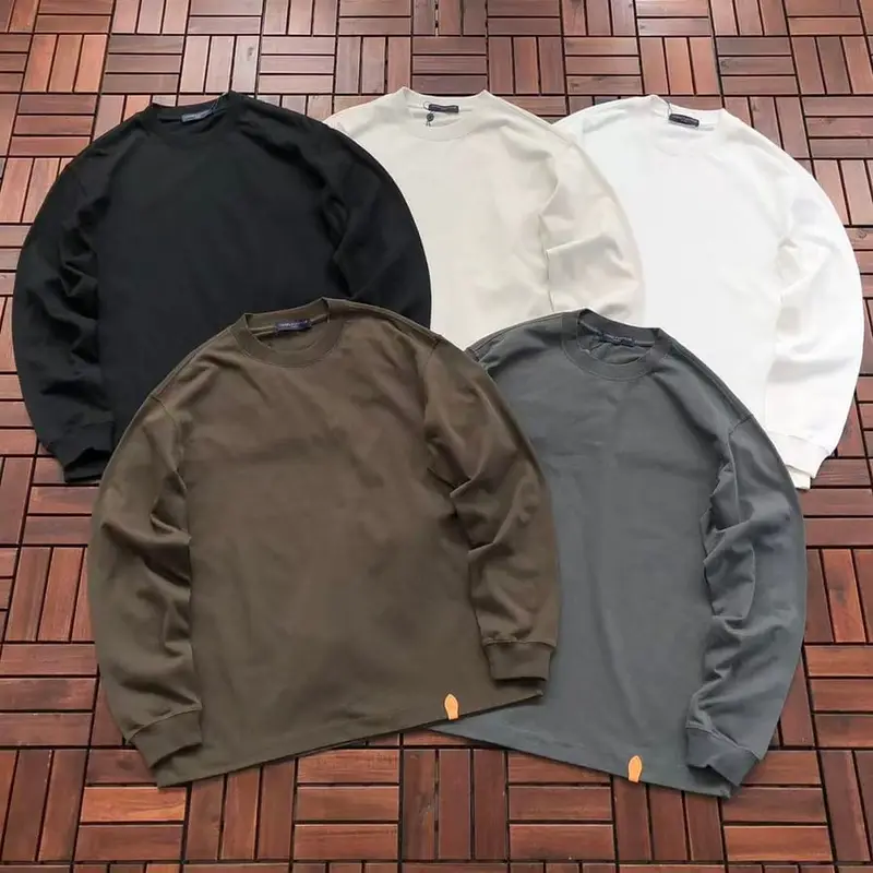 ￥~135 L🔥LONG-SLEEVE 77081110 (im 185CM 70KG iwear size M in the photo)