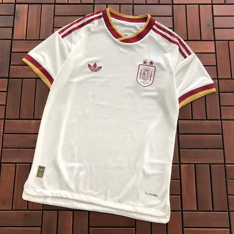 ￥ ~ 85 FOOTBALL T-SHIRT 55072879 (im 185CM 70KG iwear size M in the photo)