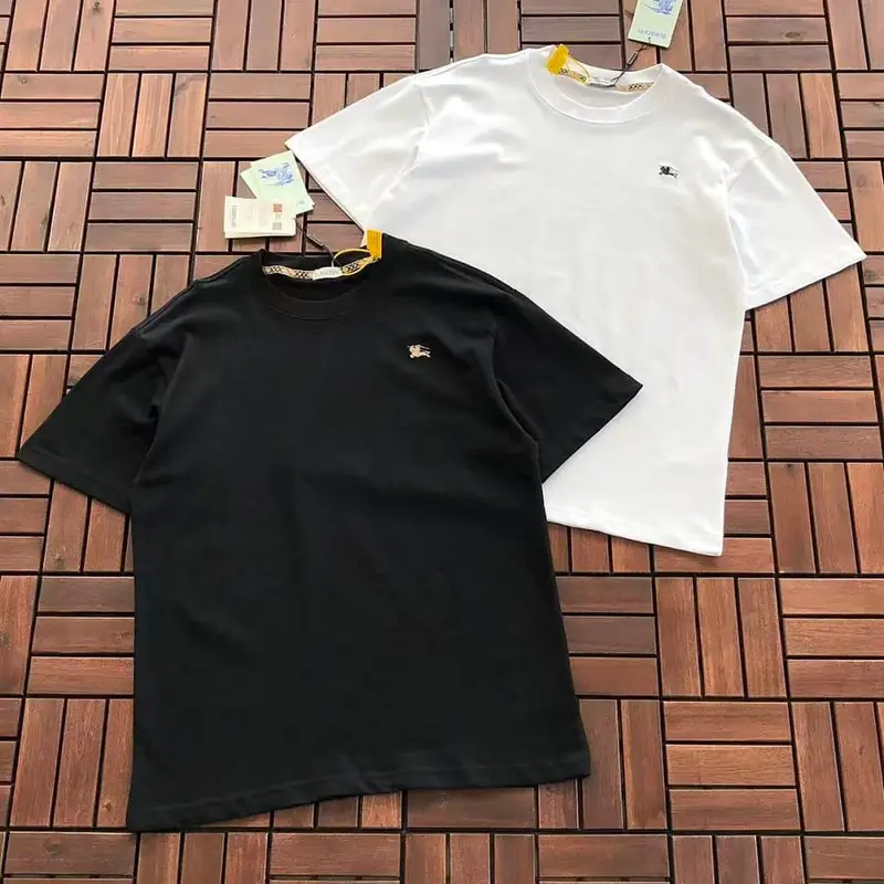 ￥~95 B🔥RB🔥RRY T-SHIRT 77072405 (im 185CM 80KG iwear size M in the photo)