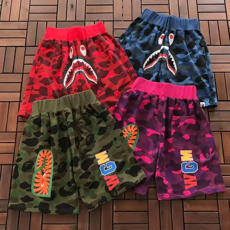 ￥~115 BAPE SHORTS 66070229 (im 185CM 70KG iwear size M in the photo)
