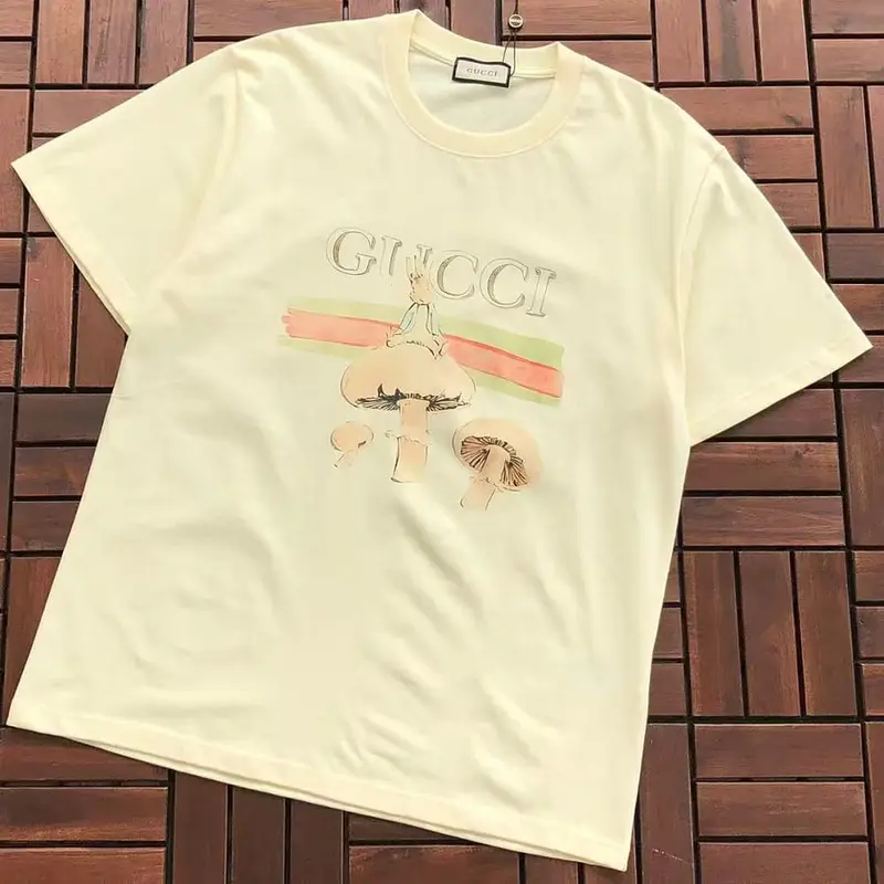 ￥ ~ 119 G🔥C🔥I T-SHIRT 55081478 (im 185CM 70KG iwear size S in the photo)