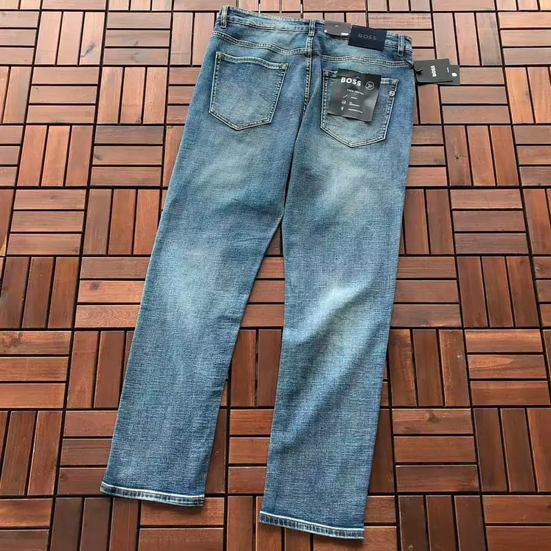 ￥~135 H🔥G🔥 B🔥🔥S JEANS 55071534 (im 185CM 80KG iwear size 36 in the photo)