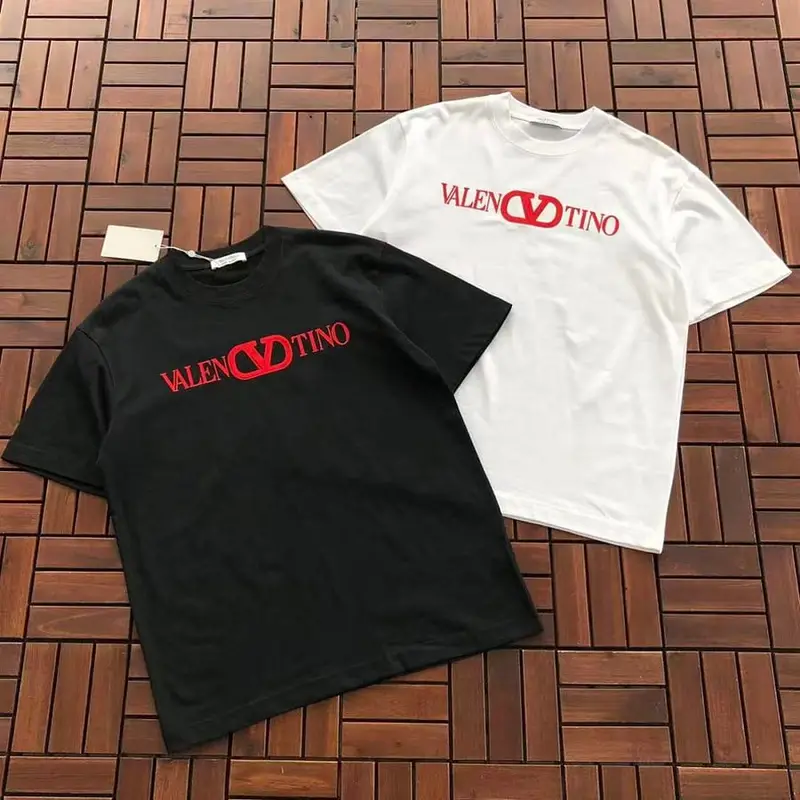 ￥~119 VALENTINO T-SHIRT 55070347 (im 185CM 70KG iwear size L in the photo)