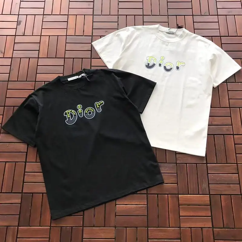 ￥~129 D🔥O🔥 T-SHIRT 77070512 (im 185CM 70KG iwear size L in the photo)
