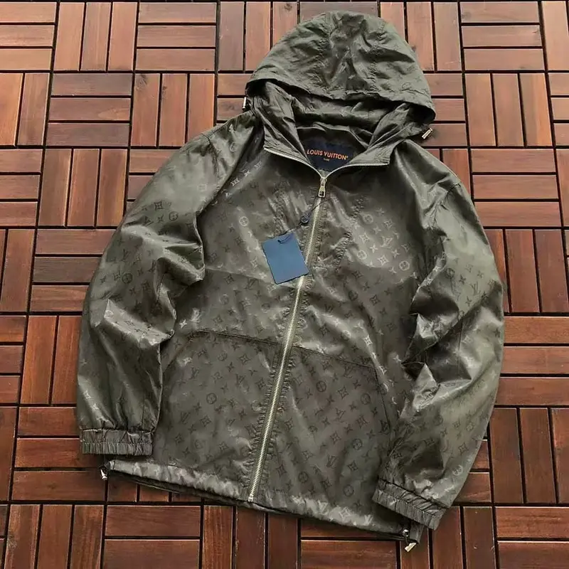 ￥ ~ 359 L🔥JACKET 55070959 (im 185CM 70KG iwear size L in the photo)