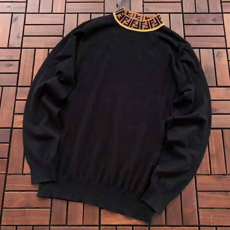 ￥~226 F🔥🔥D🔥SWEATER 66080209 (im 185CM 70KG iwear size XL in the photo)