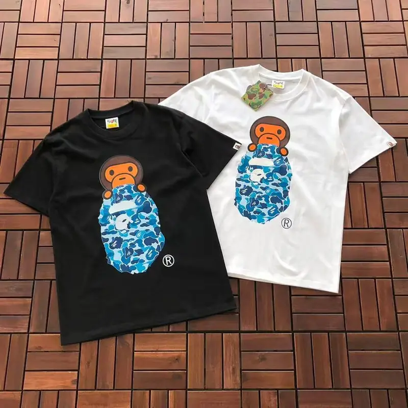 ￥~79 BAPE T-SHIRT 77063037 (im 185CM 70KG iwear size M in the photo)