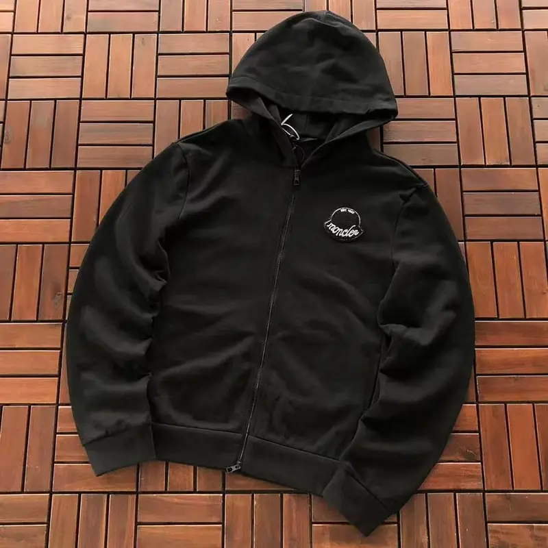 ￥~315 M🔥🔥🔥🔥🔥R HOODIE 77072181 (im 185CM 70KG iwear size M in the photo)