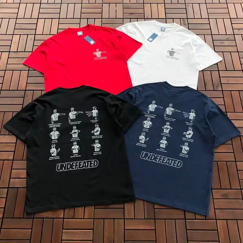 ￥ ~ 85 UNDEFEATED T-SHIRT 55070697 (im 185CM 80KG iwear size L in the photo)