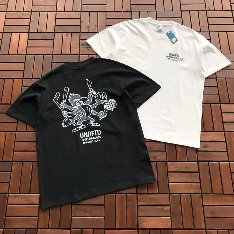 ￥~85 UNDEFEATED T-SHIRT 55070673 (im 185CM 80KG iwear size L in the photo)
