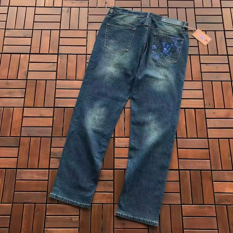 ￥~135 L🔥JEANS 55071554 (im 185CM 80KG iwear size 36 in the photo)