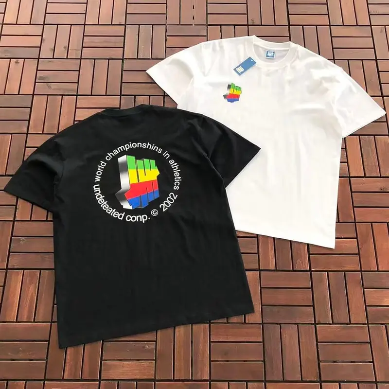 ￥~85 UNDEFEATED T-SHIRT 55070663 (im 185CM 80KG iwear size L in the photo)