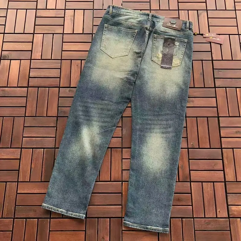 ￥~135 L🔥🔥O P🔥A🔥A JEANS 55071573 (im 185CM 80KG iwear size 36 in the photo)