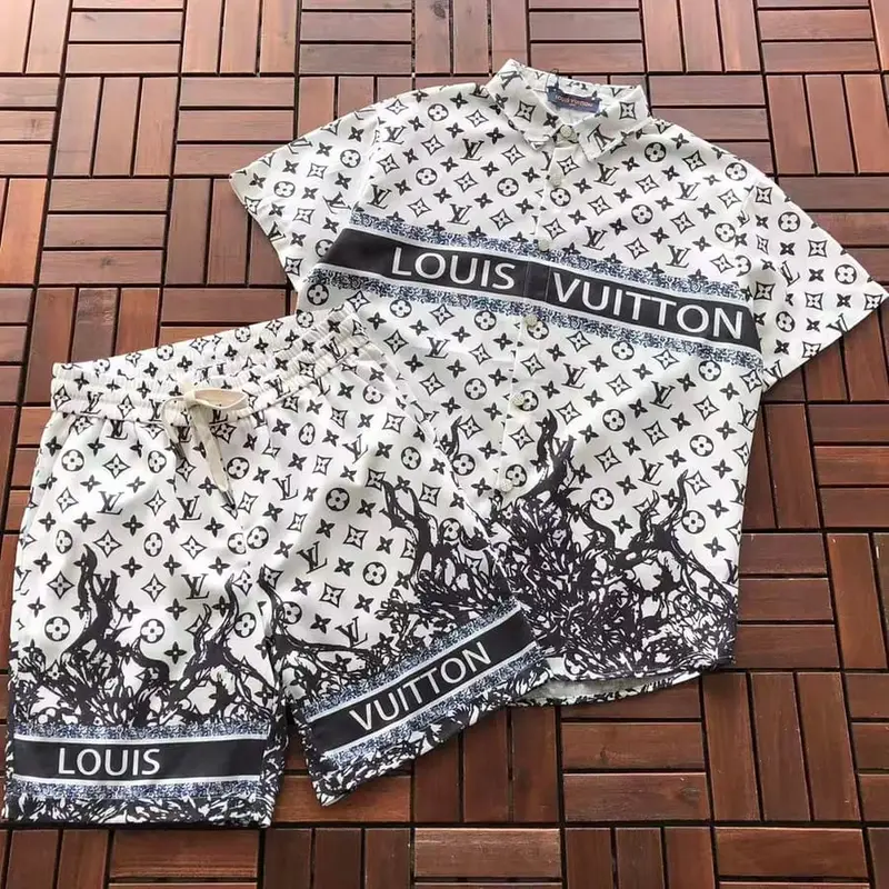 ￥~219 L🔥T-SHIRT SHIRT SHORTS 55070979 (im 185CM 70KG iwear size L in the photo)