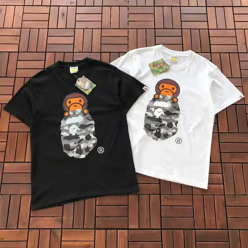 ￥~79 BAPE T-SHIRT 77063032 (im 185CM 70KG iwear size M in the photo)