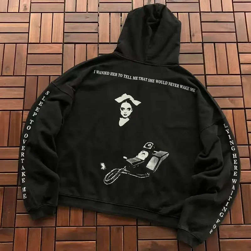 ￥~179 E.R.D HOODIE 77070856 (im 185CM 70KG iwear size M in the photo)